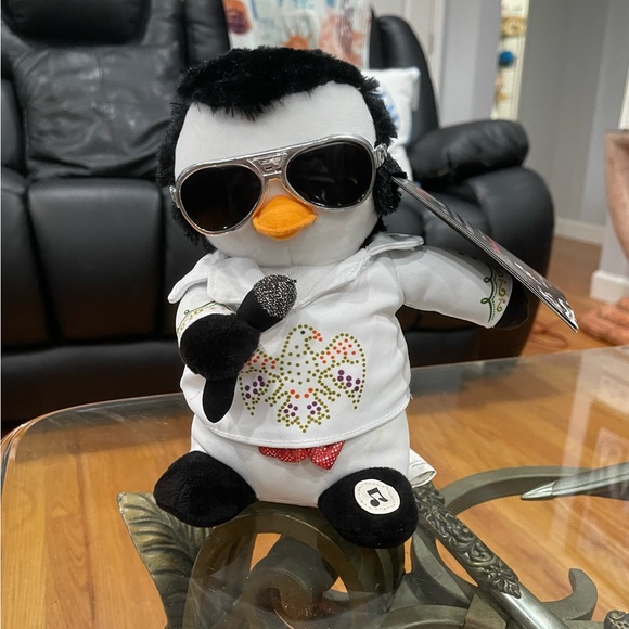 Elvis Musical Home Decor Singing 🎵 Jailhouse Rock🎵. NWT - Picture 1 of 7